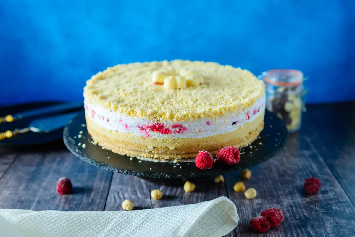 Bela čokolada i malina