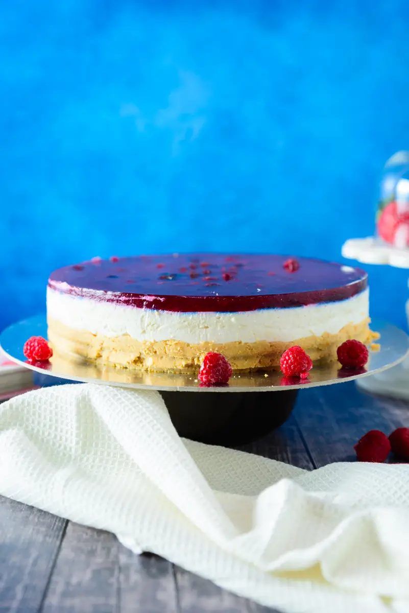 Torta sa šumskim voćem i sirom