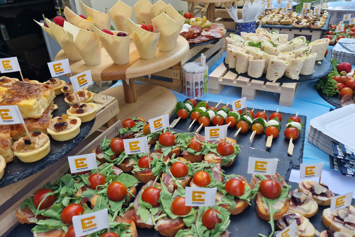 Kako izabrati pravu ketering uslugu za vašu proslavu?