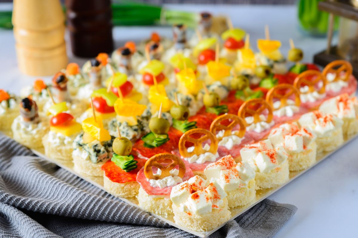 Čarobni svet kanapea: Zanimljiva činjenica o istoriji ovih omiljenih zalogaja